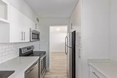 4727 E Lafayette Boulevard #314, Phoenix, AZ 85018 - Photo 8