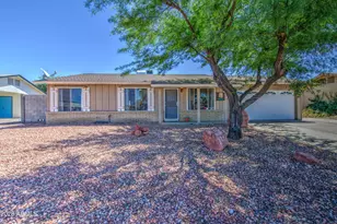 319 N Valencia Dr, Chandler, AZ 85226 - Photo 2