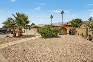 3048 W Acoma Dr, Phoenix, AZ 85053 - Photo 2