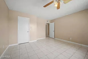 3048 W Acoma Dr, Phoenix, AZ 85053 - Photo 14