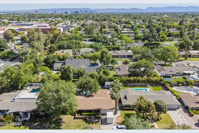 309 W Flynn Lane, Phoenix, AZ 85013 - Photo 6