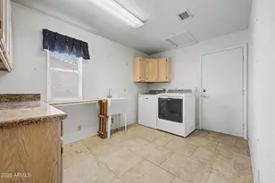 19105 N 90th Dr, Peoria, AZ 85382 - Photo 14