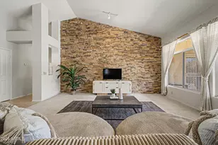19105 N 90th Dr, Peoria, AZ 85382 - Photo 4