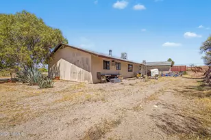 535 S Los Altos Dr, Wickenburg, AZ 85390 - Photo 30