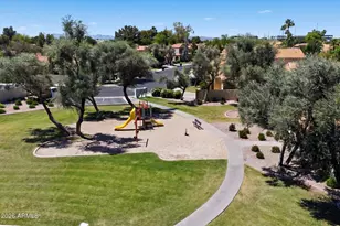 246 E Vaughn Ave, Gilbert, AZ 85234 - Photo 24