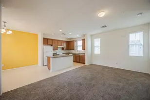 2032 N 78th Glen, Phoenix, AZ 85035 - Photo 4