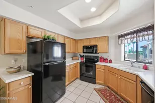 9151 W Greenway Rd, Peoria, AZ 85381 - Photo 12