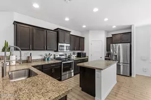 4404 E Hartford Ave, Phoenix, AZ 85032 - Photo 1