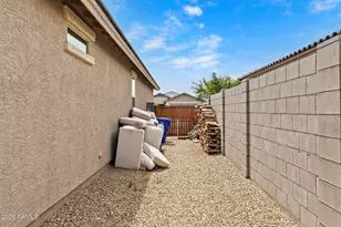 17546 W Country Club Terrace, Surprise, AZ 85387 - Photo 46
