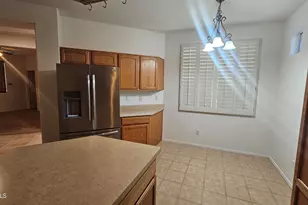 22946 W Desert Bloom St, Buckeye, AZ 85326 - Photo 4