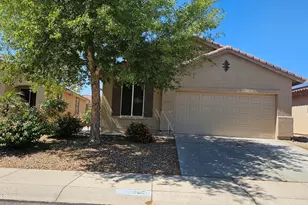 22946 W Desert Bloom St, Buckeye, AZ 85326 - Photo 12