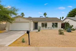 2743 E Windrose Dr, Phoenix, AZ 85032 - Photo 2
