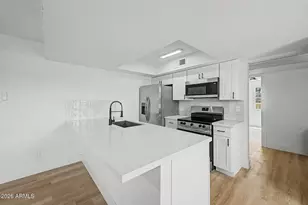 8838 North 8th St, Phoenix, AZ 85020 - Photo 12