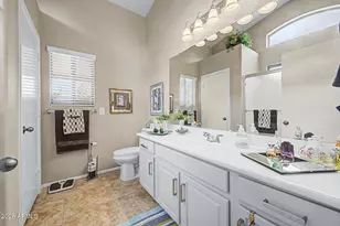 930 E Palomino Way, San Tan Valley, AZ 85143 - Photo 16