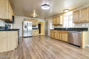 13421 N Betty Angel Way, Florence, AZ 85132 - Photo 4