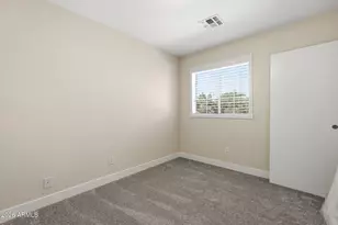 71 N Birch St, Gilbert, AZ 85233 - Photo 18