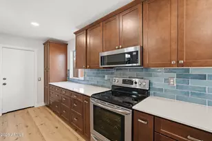 71 N Birch St, Gilbert, AZ 85233 - Photo 10