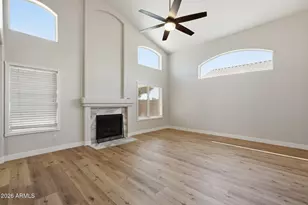 71 N Birch St, Gilbert, AZ 85233 - Photo 8