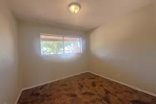 2335 E Beverly Ln, Phoenix, AZ 85022 - Photo 8