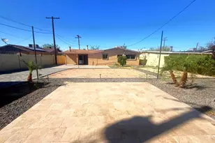 2335 E Beverly Ln, Phoenix, AZ 85022 - Photo 14