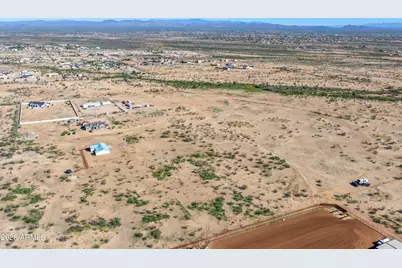 4 239th Avenue #-, Wittmann, AZ 85361 - Photo 8