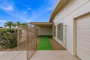 10801 W Mimosa Dr, Sun City, AZ 85373 - Photo 4