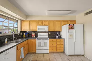 12315 W Ginger Dr, Sun City West, AZ 85375 - Photo 16