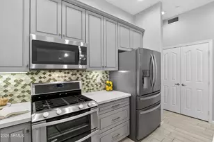 15105 W Greystone Dr, Sun City West, AZ 85375 - Photo 10