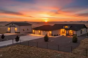 6678 E Angelina Trail, Prescott Valley, AZ 86314 - Photo 2