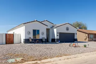 10683 W Buena Vista Dr, Arizona City, AZ 85123 - Photo 2
