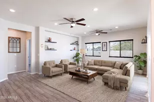 10683 W Buena Vista Dr, Arizona City, AZ 85123 - Photo 8