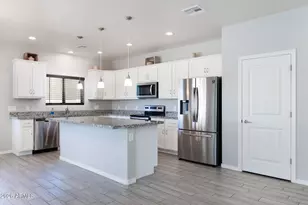 10683 W Buena Vista Dr, Arizona City, AZ 85123 - Photo 10