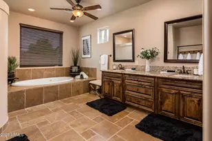 5322 W Whispering Wind Dr, Glendale, AZ 85310 - Photo 36