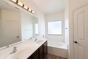 606 W Beautiful Ln, Phoenix, AZ 85041 - Photo 6