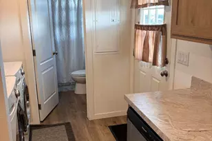 2060 N Center St, Mesa, AZ 85201 - Photo 8
