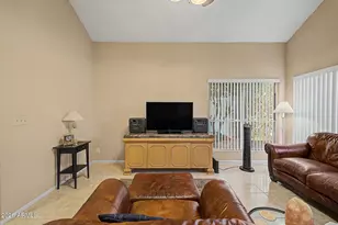 601 E Wescott Dr, Phoenix, AZ 85024 - Photo 10