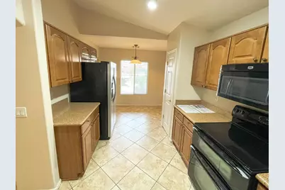23143 W Lasso Lane, Buckeye, AZ 85326 - Photo 4