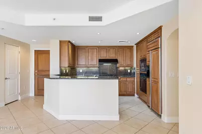 15802 N 71st Street #211, Scottsdale, AZ 85254 - Photo 6