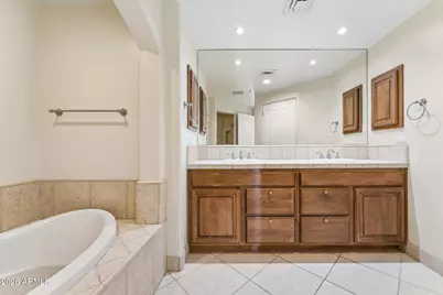 15802 N 71st Street #211, Scottsdale, AZ 85254 - Photo 12