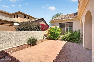6894 W Mazatzal Dr, Peoria, AZ 85383 - Photo 4