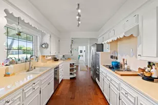 222 E Hayward Ave, Phoenix, AZ 85020 - Photo 8