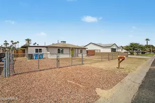 4216 N 31st Dr, Phoenix, AZ 85017 - Photo 2