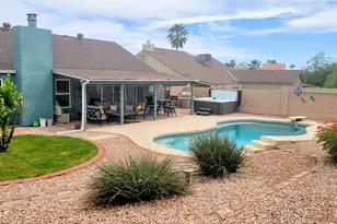 9854 S 47th Pl, Phoenix, AZ 85044 - Photo 2