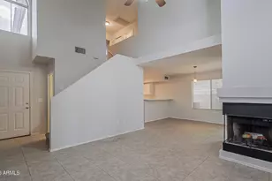 528 S Sunrise Dr, Gilbert, AZ 85233 - Photo 2