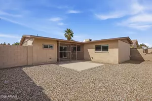 2201 E Gretta Pl, Phoenix, AZ 85022 - Photo 32
