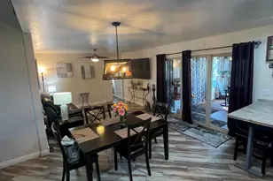 9110 W Long Hills Dr, Sun City, AZ 85351 - Photo 6