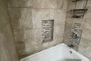 9110 W Long Hills Dr, Sun City, AZ 85351 - Photo 14