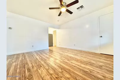 10839 N 15th Avenue N, Phoenix, AZ 85029 - Photo 18