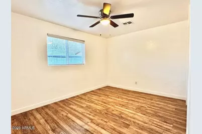 10839 N 15th Avenue N, Phoenix, AZ 85029 - Photo 32