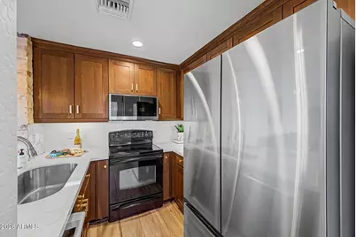 815 E Rose Lane #116, Phoenix, AZ 85014 - Photo 10